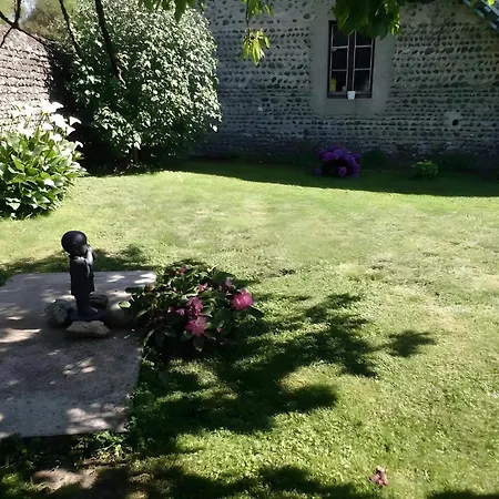 D'hotes Le Paradis Cache Отель типа 